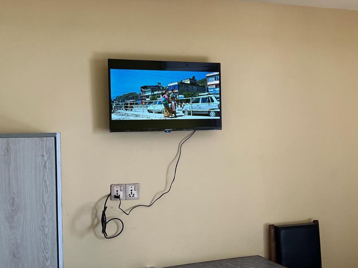 Hotel Village View Нагаркот Экстерьер фото