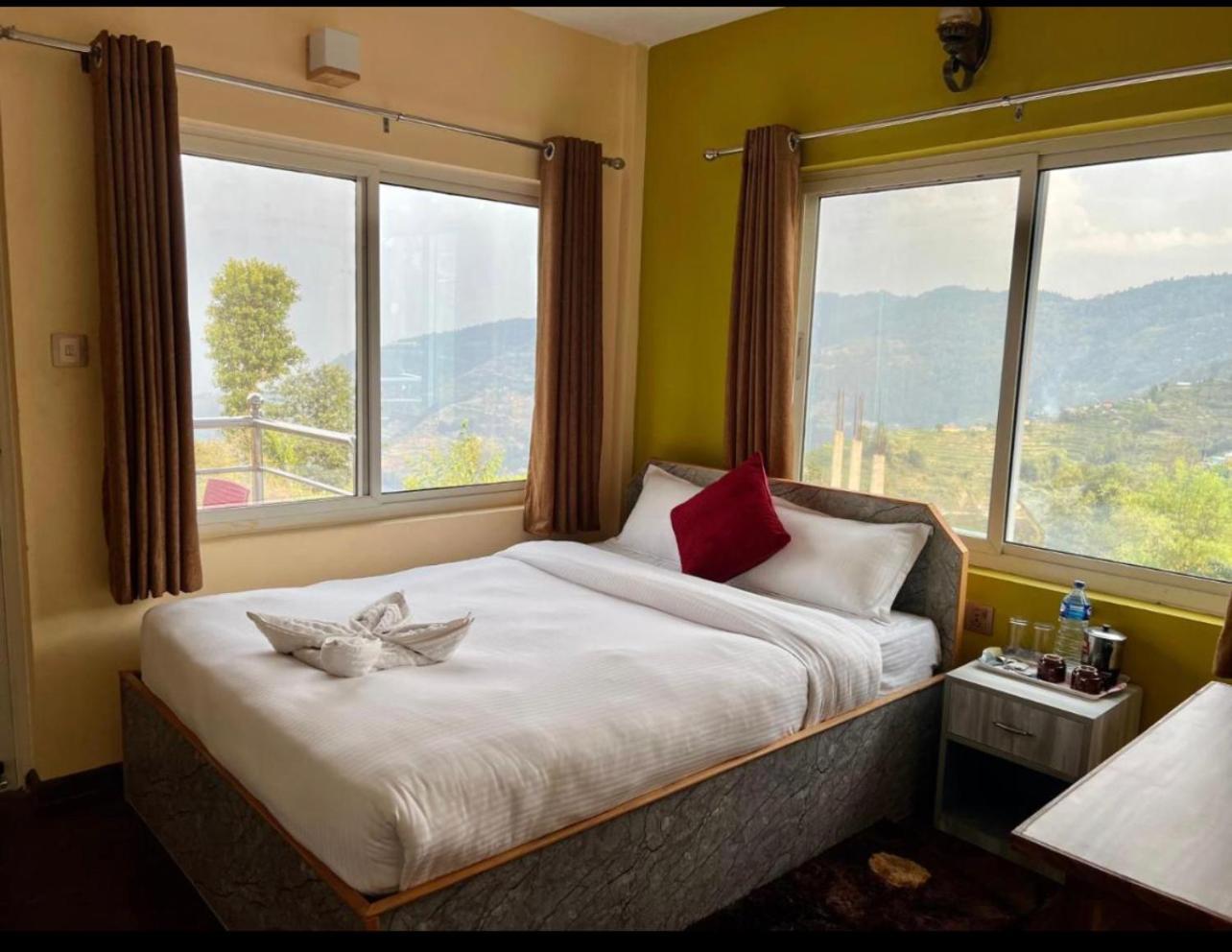 Hotel Village View Нагаркот Экстерьер фото