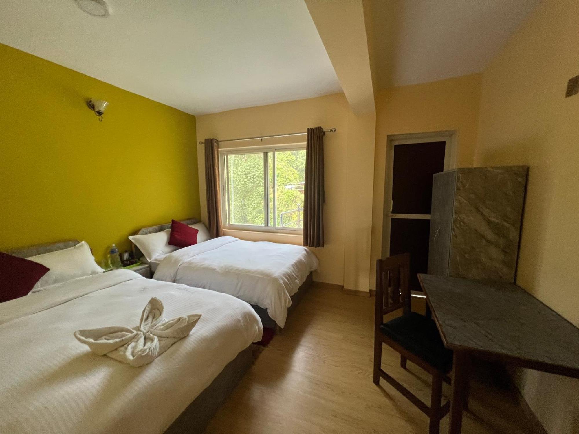 Hotel Village View Нагаркот Экстерьер фото