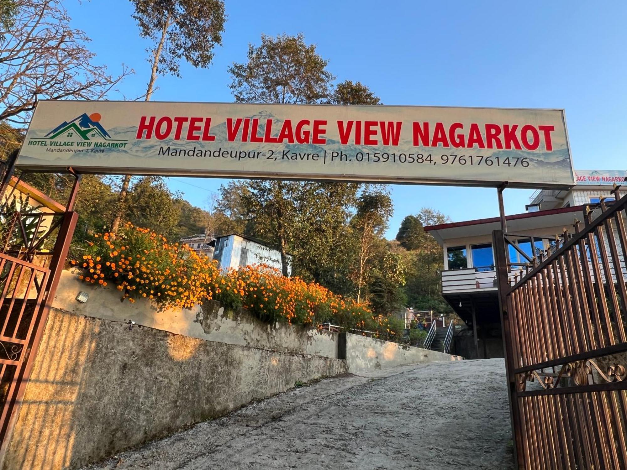 Hotel Village View Нагаркот Экстерьер фото